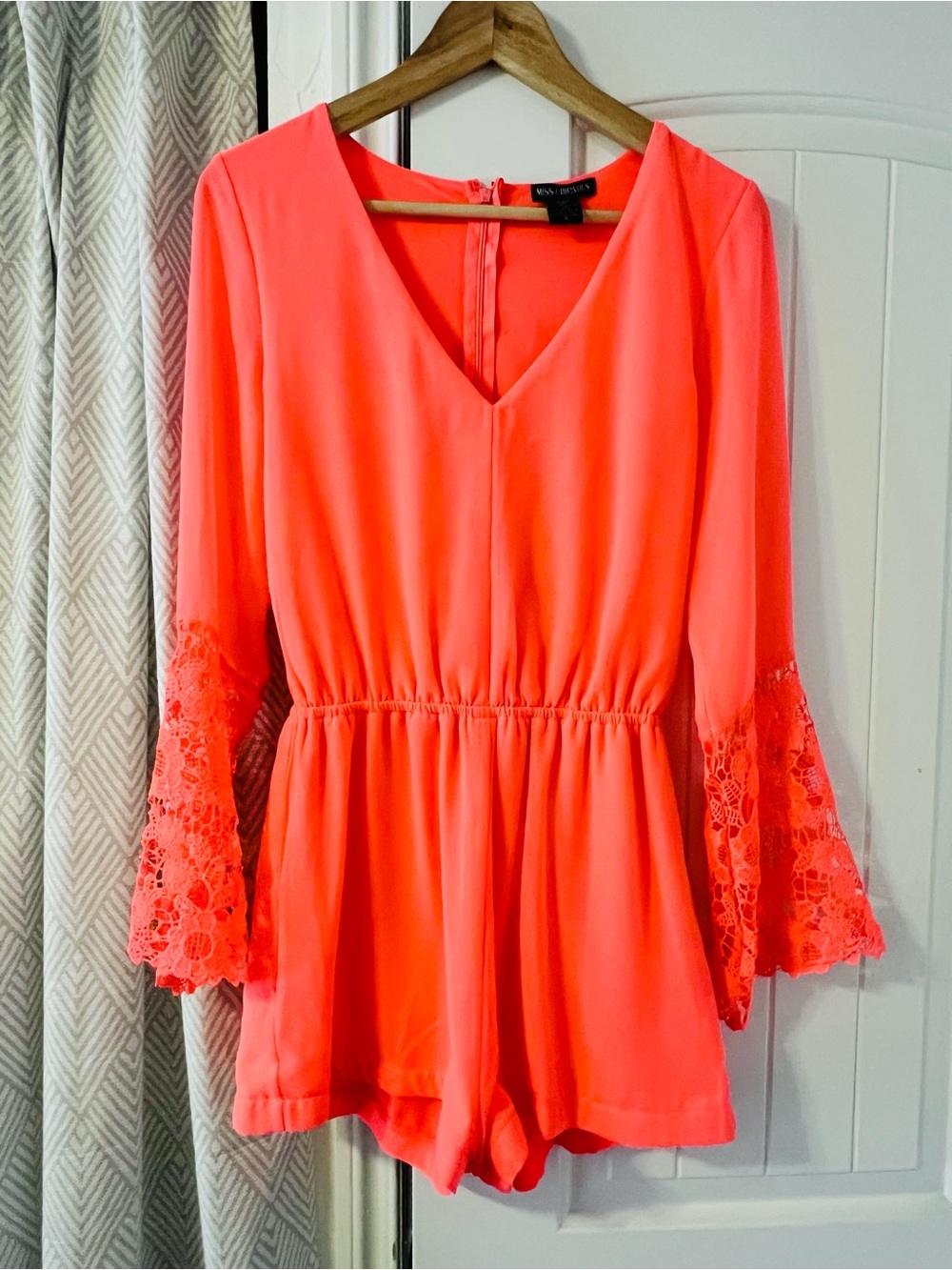 Miss Chievous Neon Coral Lace-Sleeve V-Neck Romper Womens Small